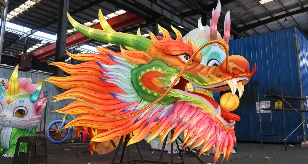 自貢彩燈：點(diǎn)亮節(jié)慶的璀璨明珠
